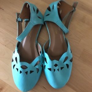 Turquoise flats/sandals